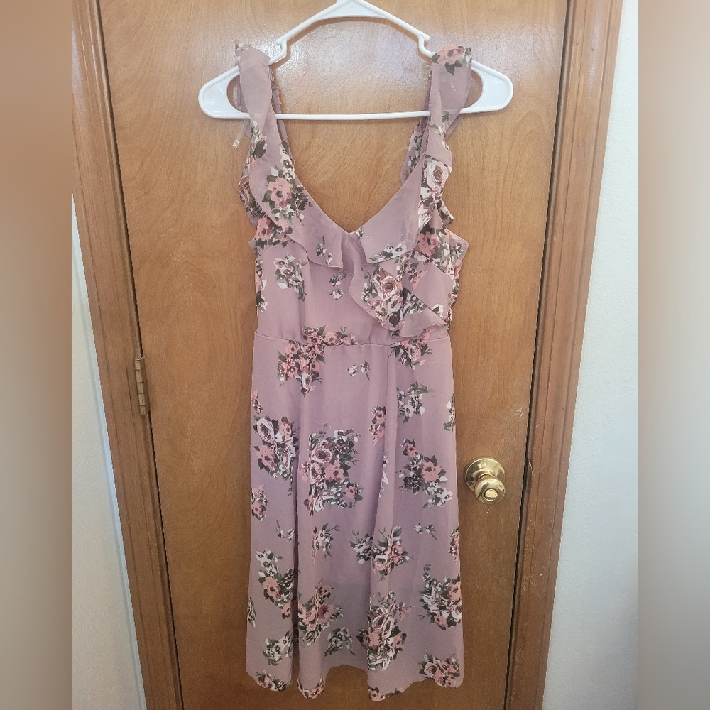 5/$25 Charlotte Russe Pink Summer Floral Dress Size XS